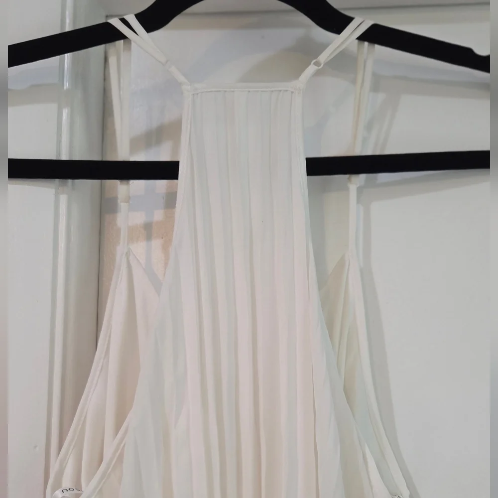 Women's Bisou Bisou Maxi Pleated White With Flower Design, Size 16 - Picture 13 of 15